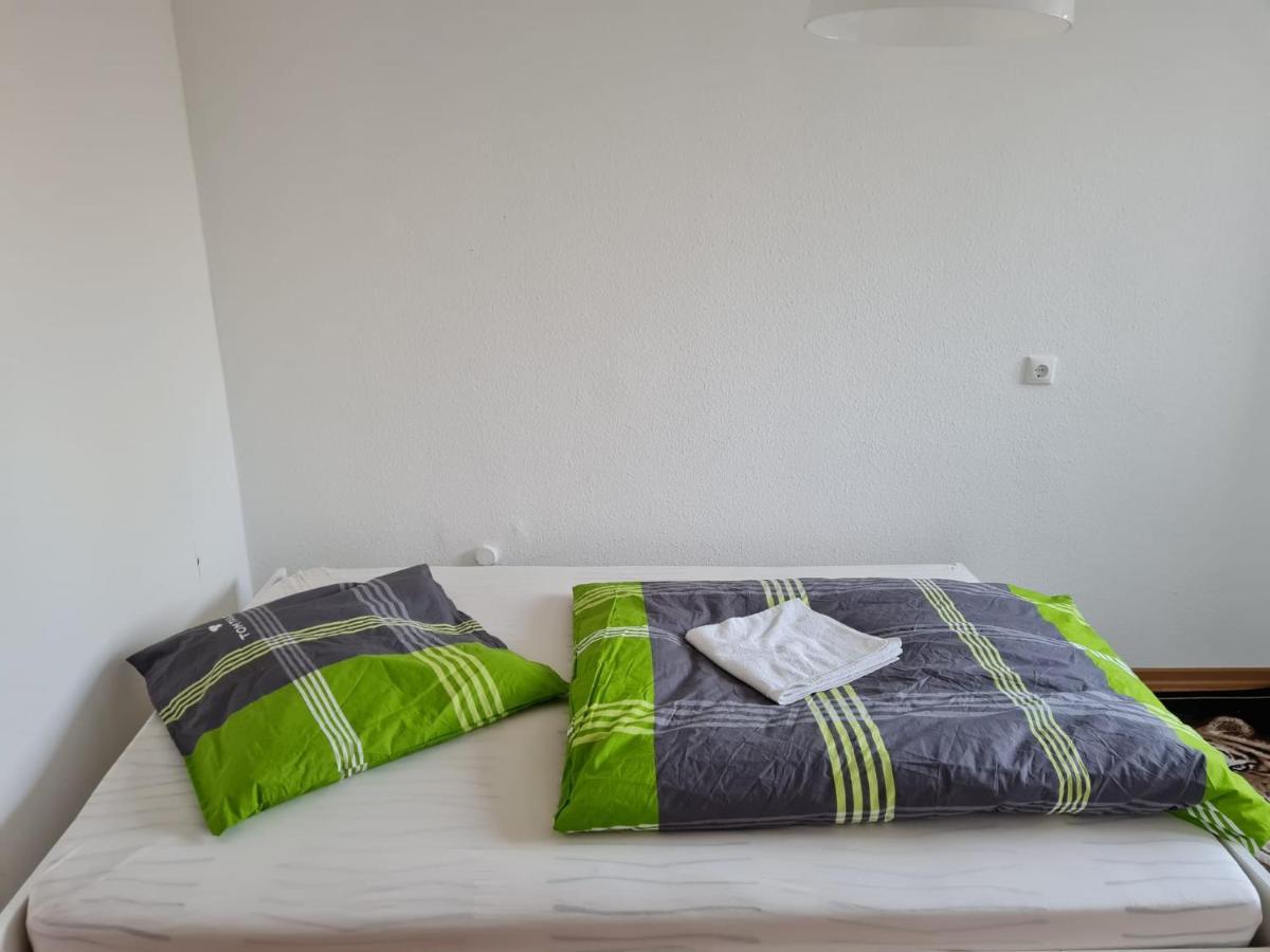 Ruhige Und Erholsame Wohnung Mit Balkon เกิตทิงเงน ภายนอก รูปภาพ